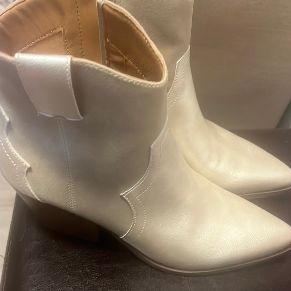 Women's White Ankle Boots